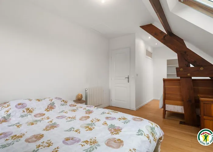 Holiday home Gite Gites De France - Maison Des Ifs *